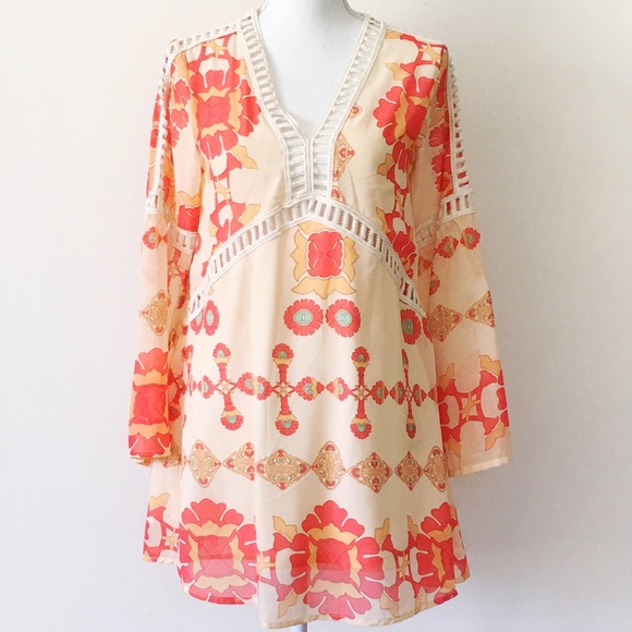 •Fifth Avenue• Boho V-Neck Beach Cover-up - Picture 3 of 8